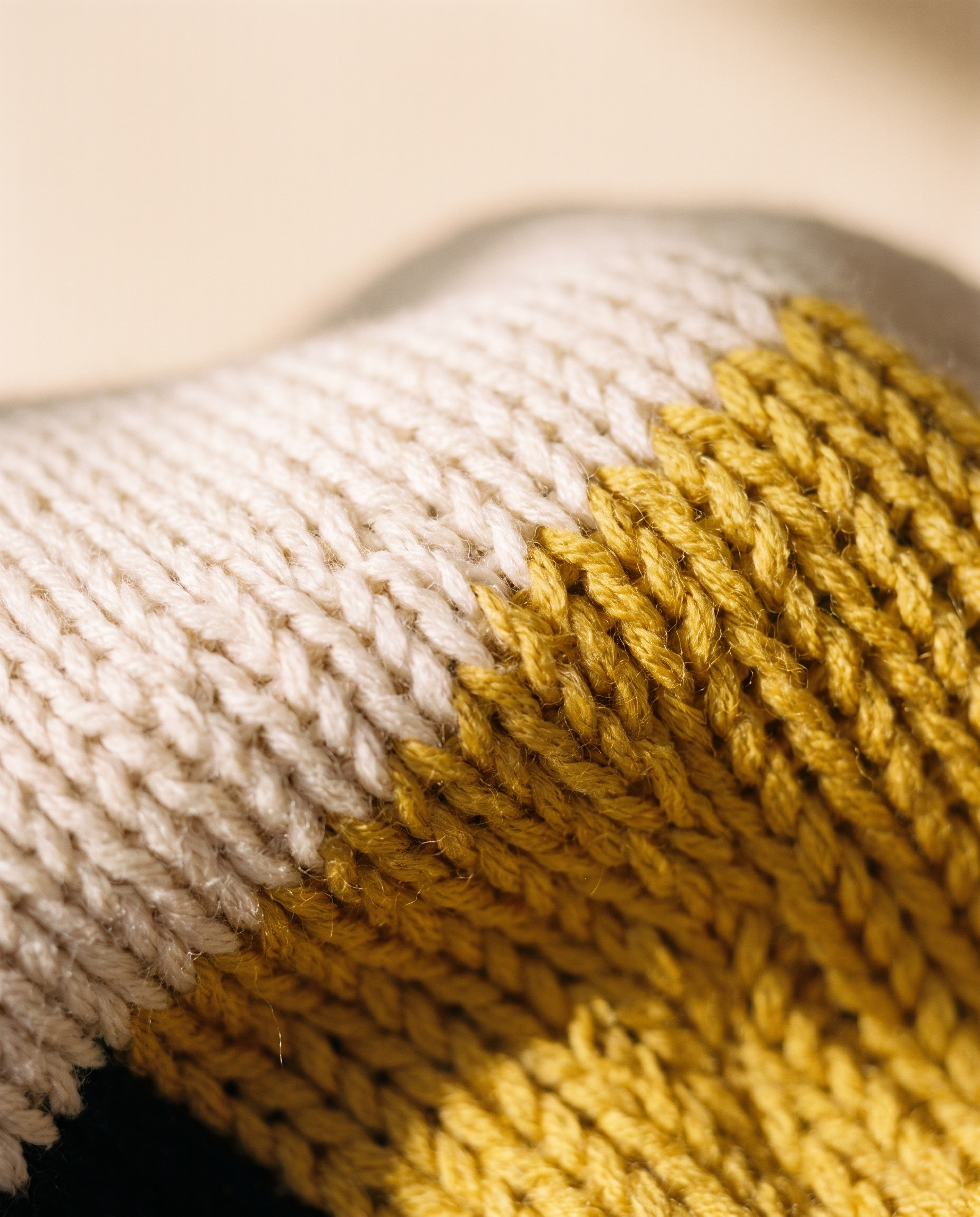 Colourblock Patch Sweater, knit detail